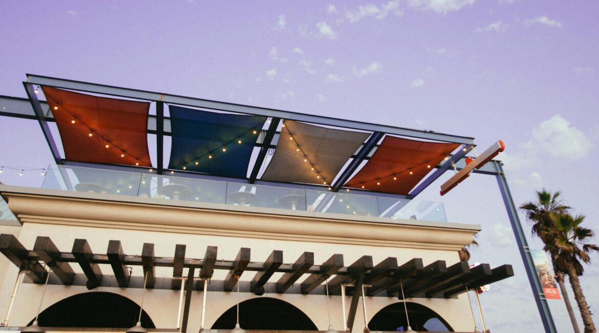 rayblock awnings